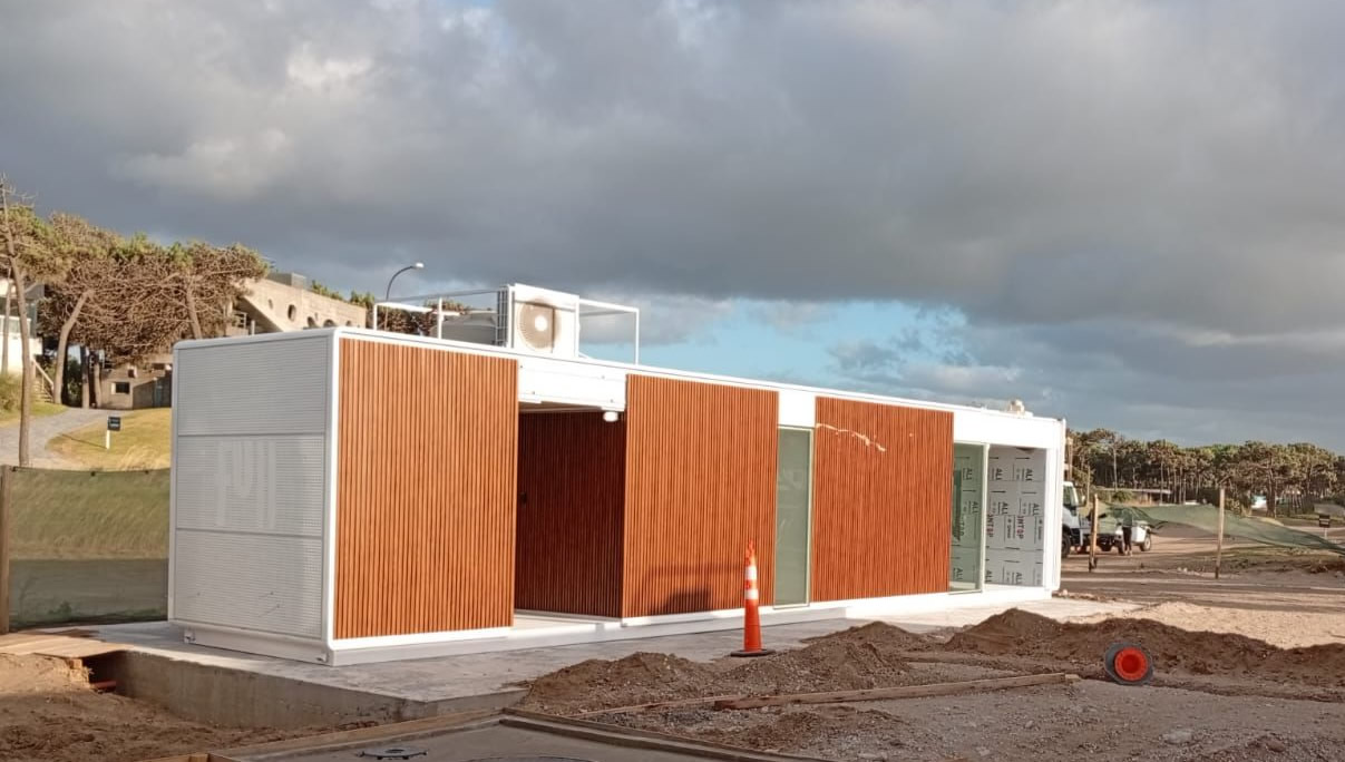 Tras la desregulación, YPF inaugura una Estación de Servicio móvil en Pinamar