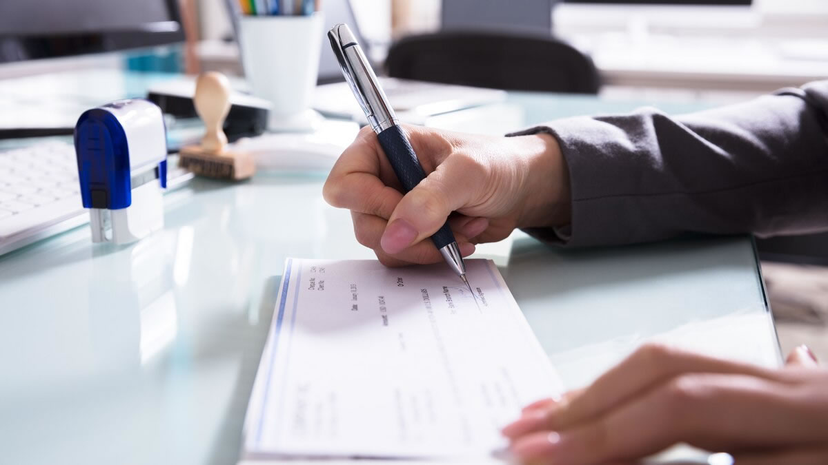 Estacioneros advierten que la morosidad de las cuentas corrientes empieza a comprometer la cadena de pagos