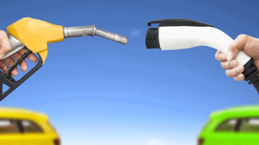 La recarga domiciliaria de autos eléctricos suma un nuevo desafío para las Estaciones de Servicio