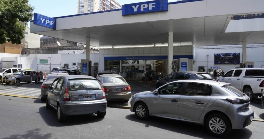 Las Estaciones de Servicio no adhieren al paro general y garantizan abastecimiento de combustibles en todo el país