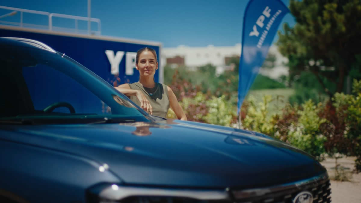 YPF vs Shell: Tradición contra innovación en la competencia por captar al cliente