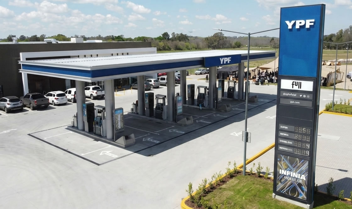 YPF marcó su mejor desempeño operativo en diez años con refinerías en niveles récord