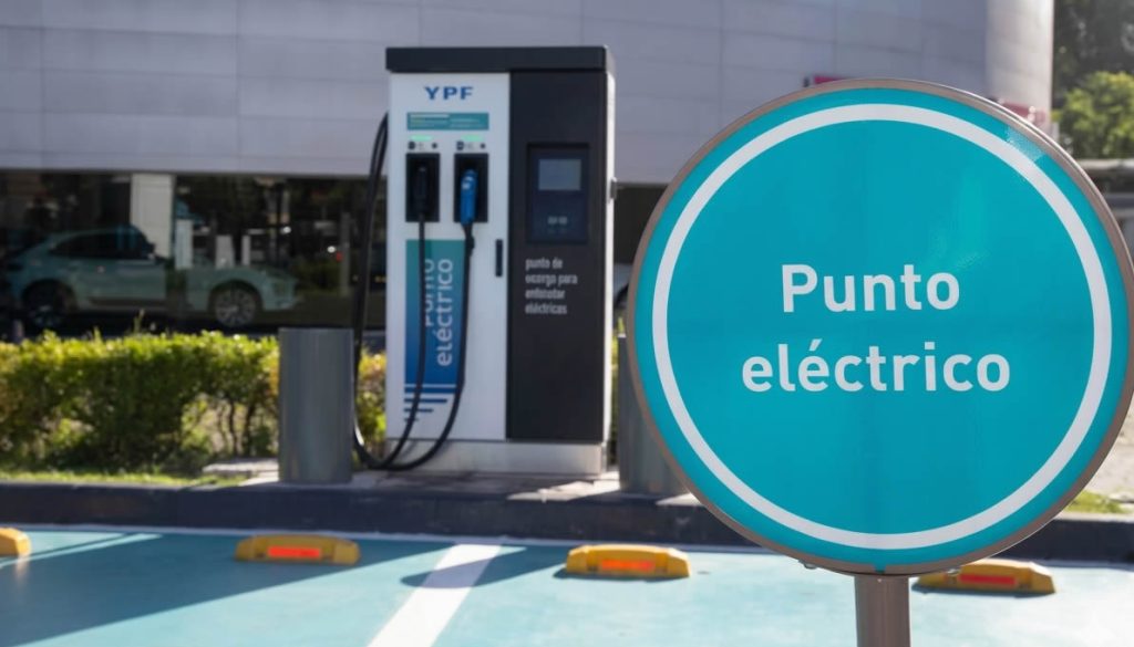 Dos décadas de cambios en las Estaciones de Servicio: menos bocas y nuevas marcas en el mercado