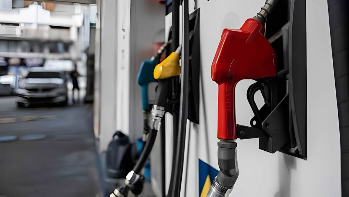 El paro en La Tablada pone en alerta a estaciones mientras se encamina una nueva suba de combustibles