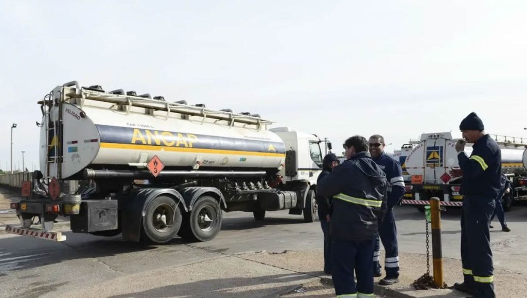 ¿Habrá combustible suficiente el fin de semana? El paro en Paysandú genera dudas