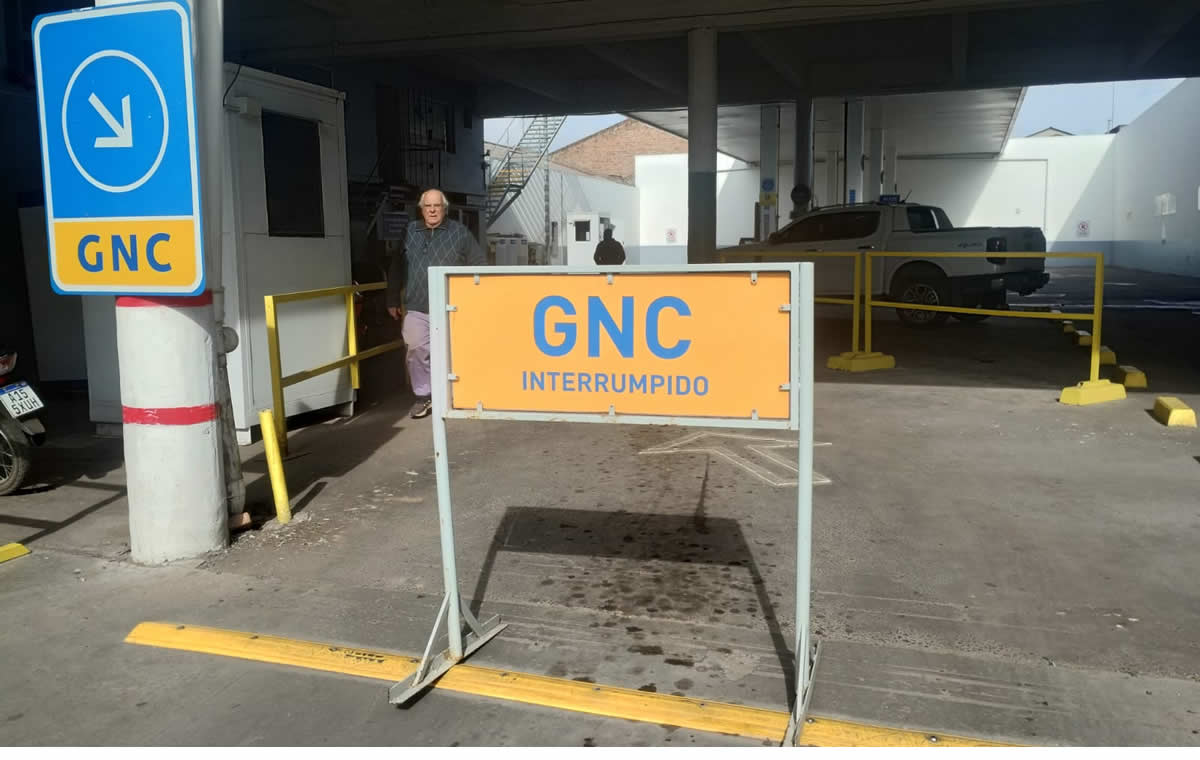 Por las bajas temperaturas suspenden el suministro de gas a estaciones de GNC con servicio interrumpible