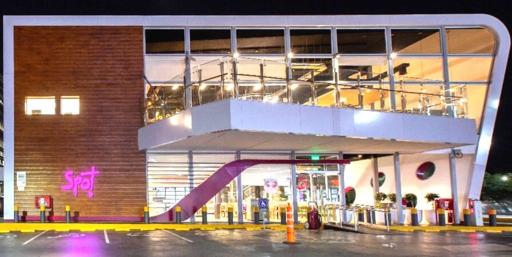 Quién lidera el mercado mundial de tiendas según el ranking de los 100 principales