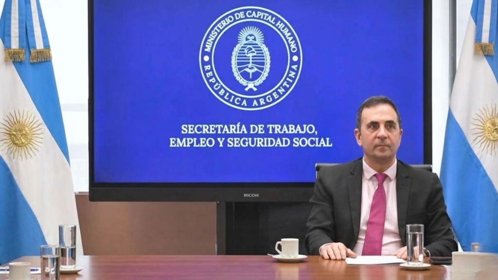 La negociación salarial continúa abierta tras una nueva audiencia entre el sindicato y las cámaras empresarias de Estaciones de Servicio