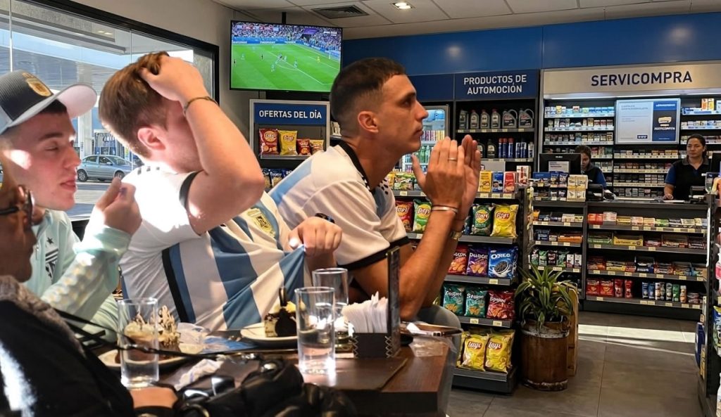 Advierten a Estaciones de Servicio por el uso comercial del Mundial en promociones y campañas