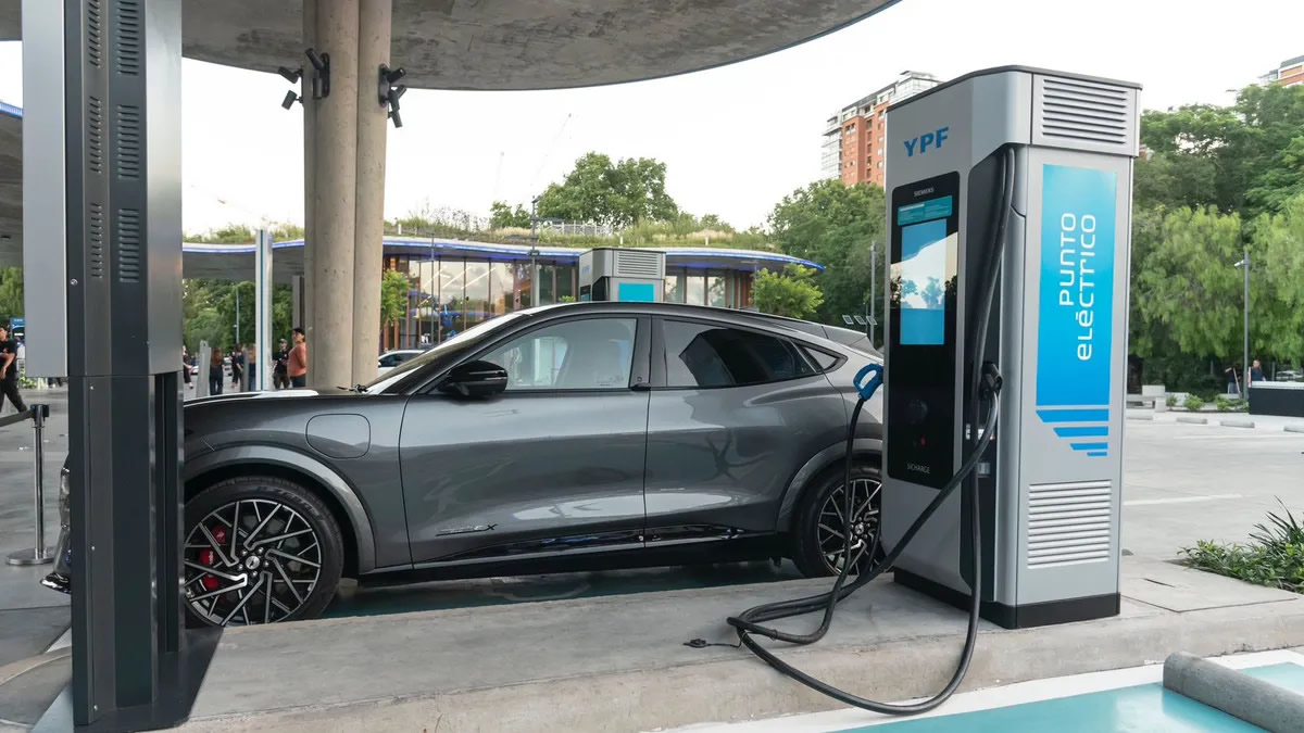 América Latina se encamina al millón de vehículos eléctricos y Argentina acelera su crecimiento