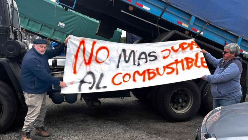 Si el petróleo baja, ¿por qué suben los combustibles?”: el reclamo que movilizó a 31 puntos del país