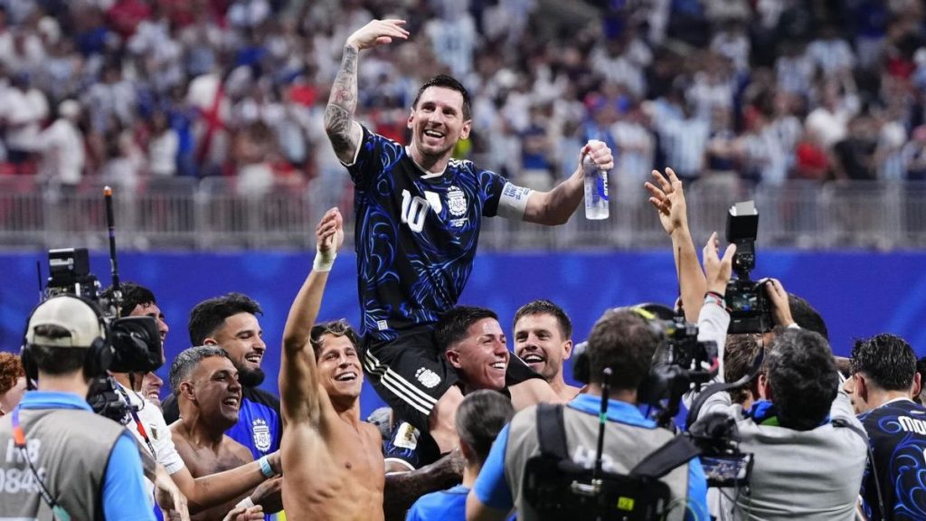 El otro Argentina-Inglaterra: así funcionan las Estaciones de Servicio en cada país