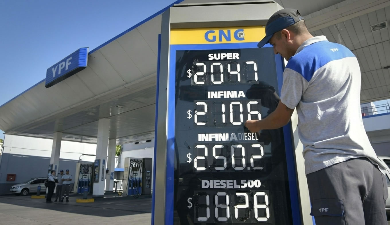 Crece el consenso sobre la importancia de hacer públicos los precios de los combustibles