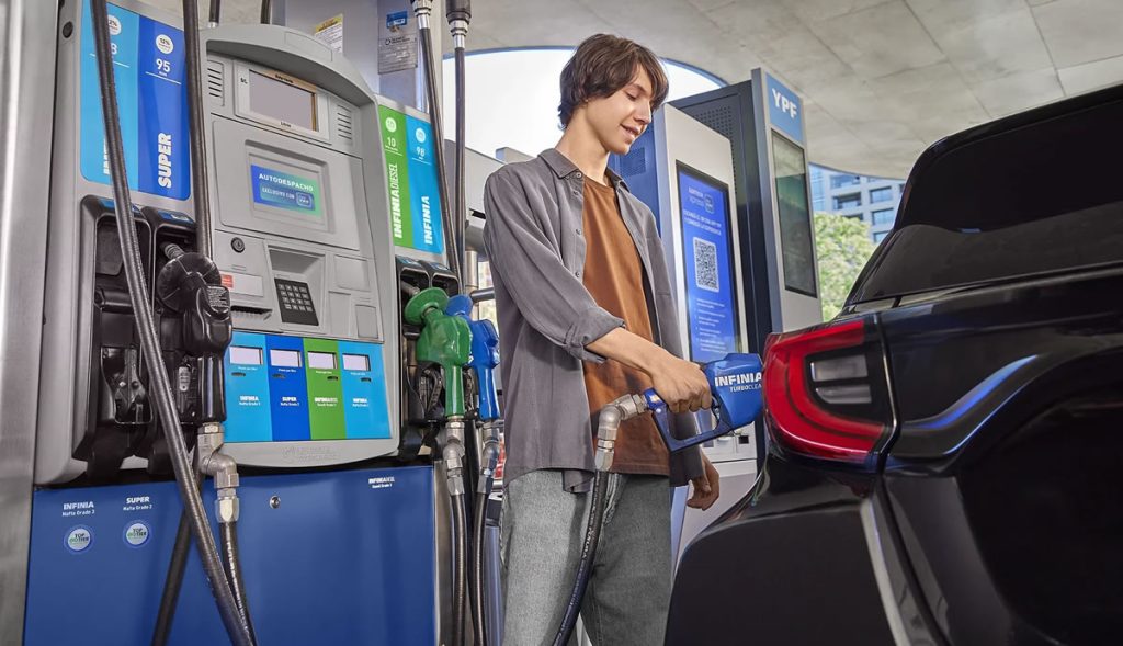 YPF alcanzó un registro histórico en percepción de calidad de sus combustibles