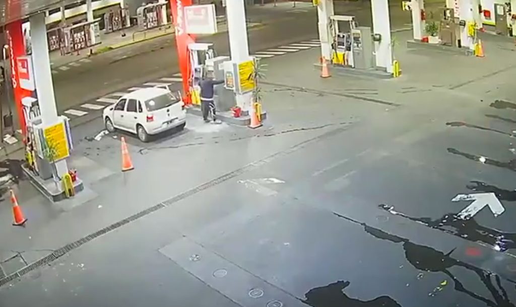 El reemplazo de un Posnet terminó en una estafa millonaria en una Estación de Servicio
