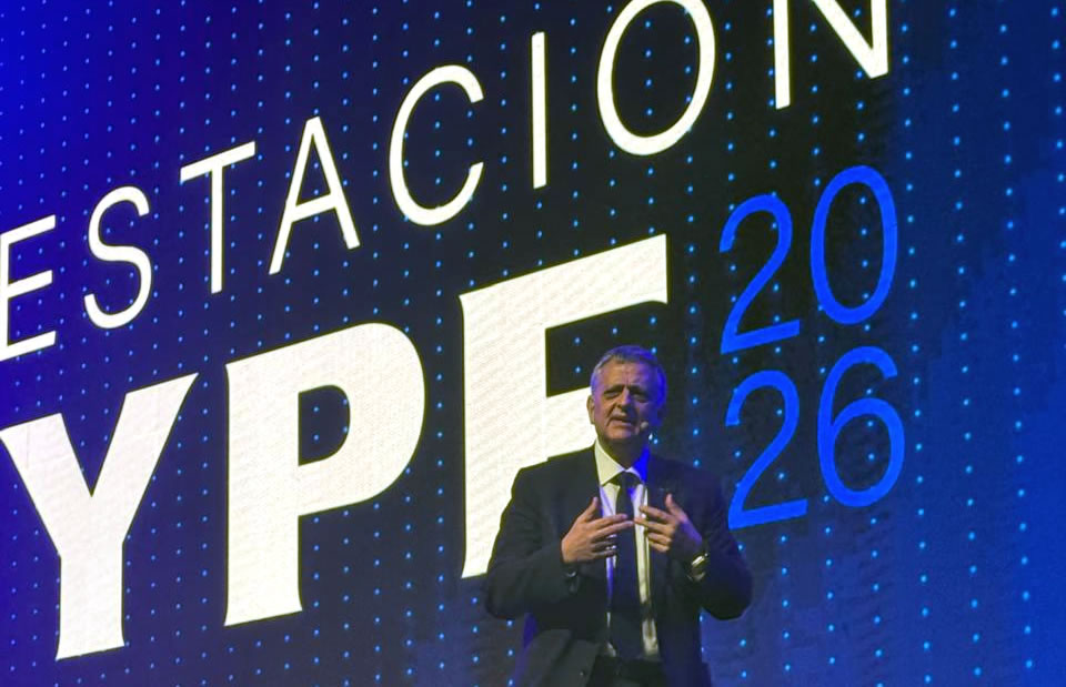 YPF reunió a toda su red y mostró cómo quiere transformar el negocio de las Estaciones de Servicio