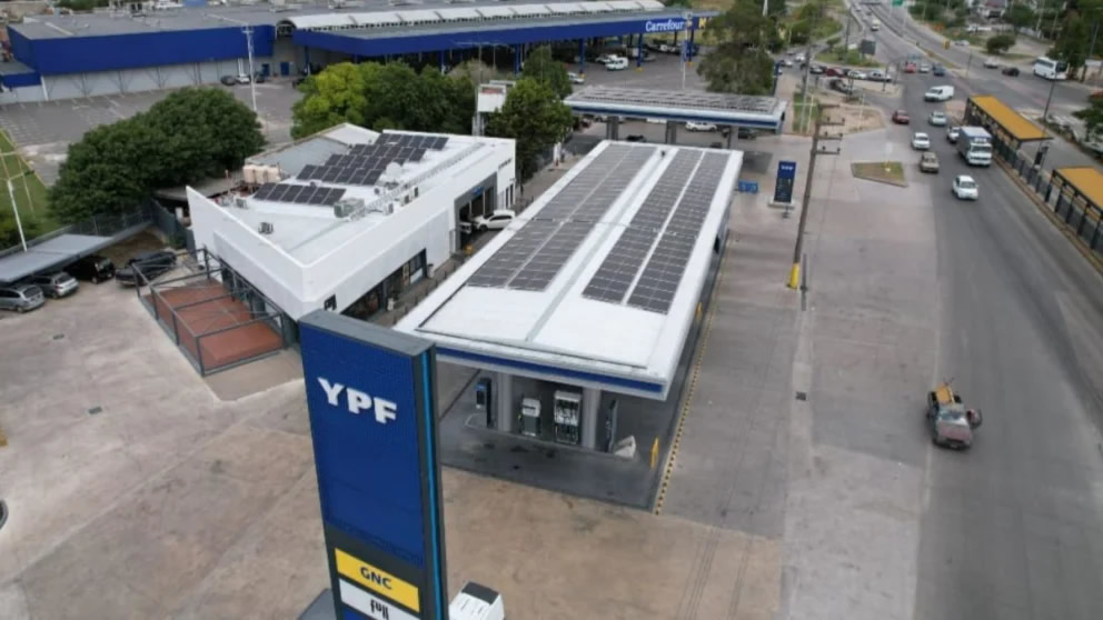 Energía solar en Estaciones de Servicio: instalar paneles cuesta menos de la mitad que hace tres años