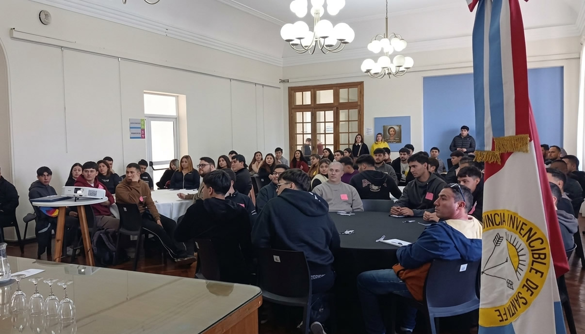 Estaciones de Servicio abren oportunidades laborales con un nuevo programa de formación