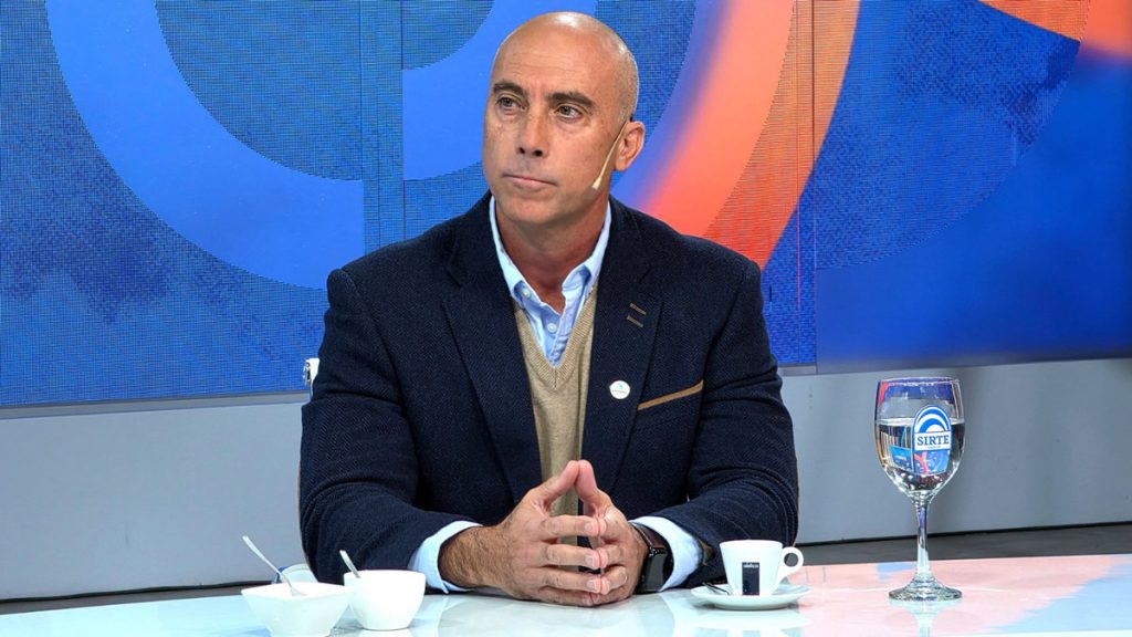 “Estamos sufriendo la tormenta perfecta”: UNVENU reclama igualdad fiscal entre los autos eléctricos y los de combustión