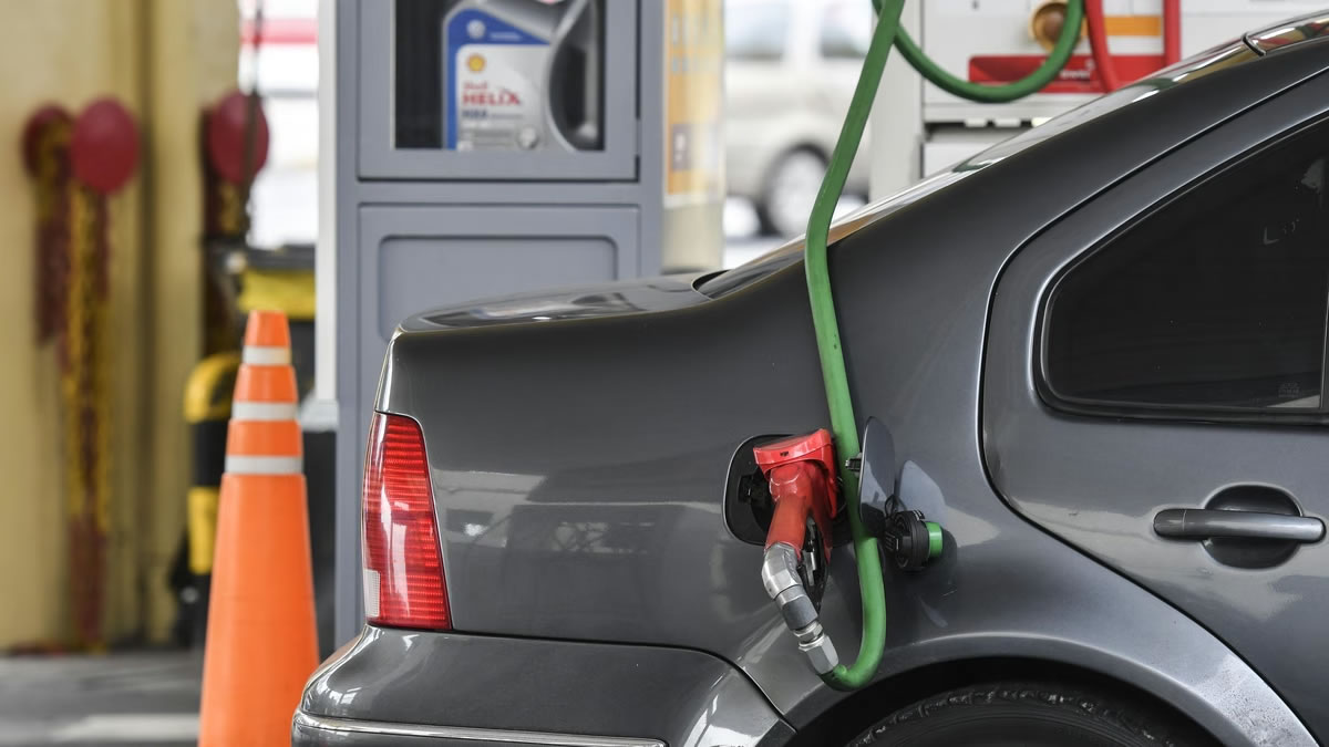 La nafta súper alcanzó en dólares su valor más alto desde 2018